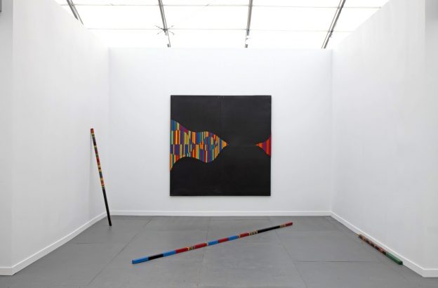 André Cadere, stand Galerie Hervé Bize, Frieze New York 2015, (photo Sebastiano Pellion di Persano), Courtesy Estate André Cadere et Galerie Hervé Bize, Nancy